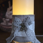 Lniana Szata Świecy Zapach Dworu z koronką i sercem dekoracja świecy handmade
